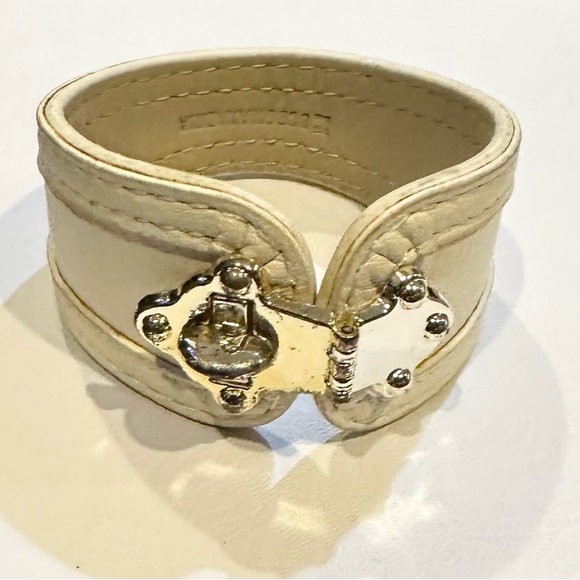BCBG MAX AZRIA White Ivory Leather Cuff Bracelet Silver Turnlock R $48 - Picture 4 of 8